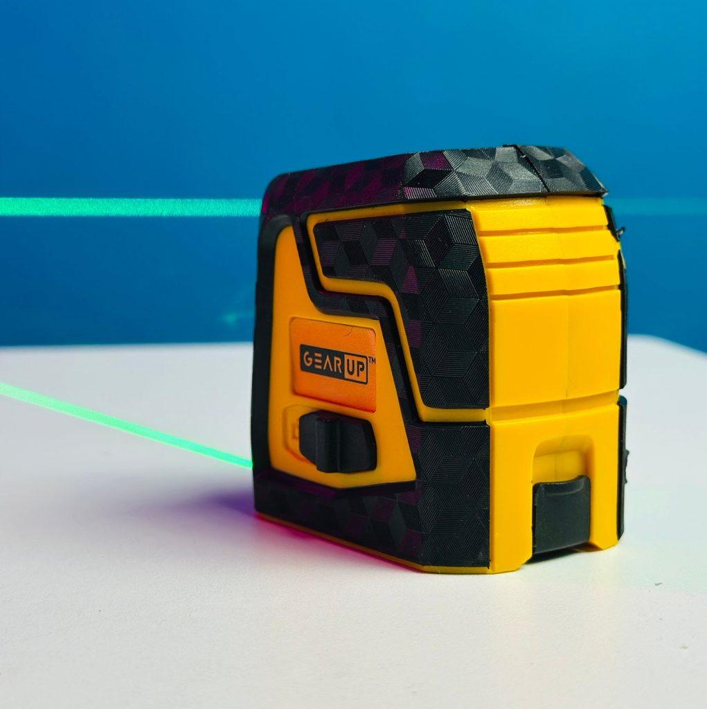 GearUP Precision Self-Leveling Cross Line Laser Level – Ultra-Bright Green Beam angle 2